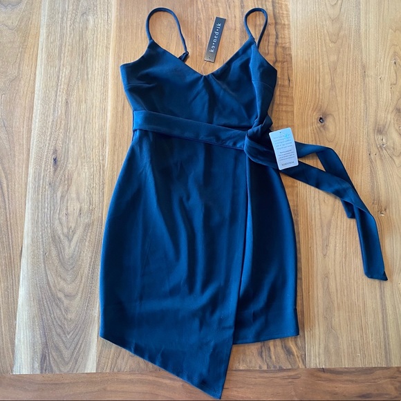 NWT Black KENEDIK Bodycon Wrap Dress - Picture 4 of 6
